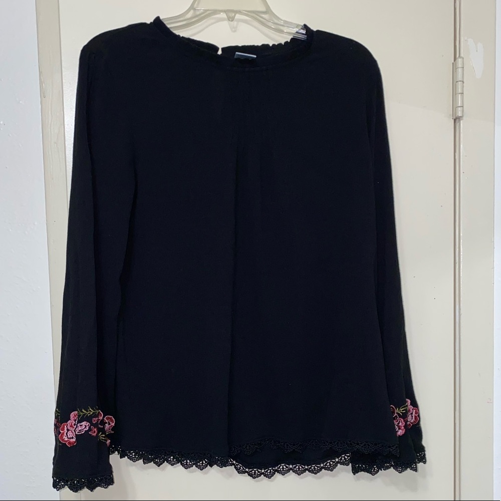 Embroidered top